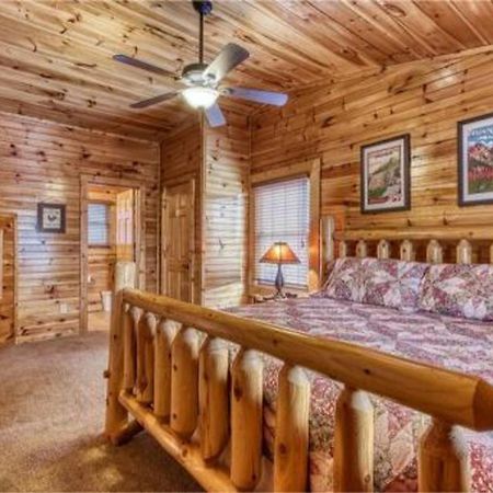 Dreams Come True With This Luxury Cabin! Гатлінбург Екстер'єр фото